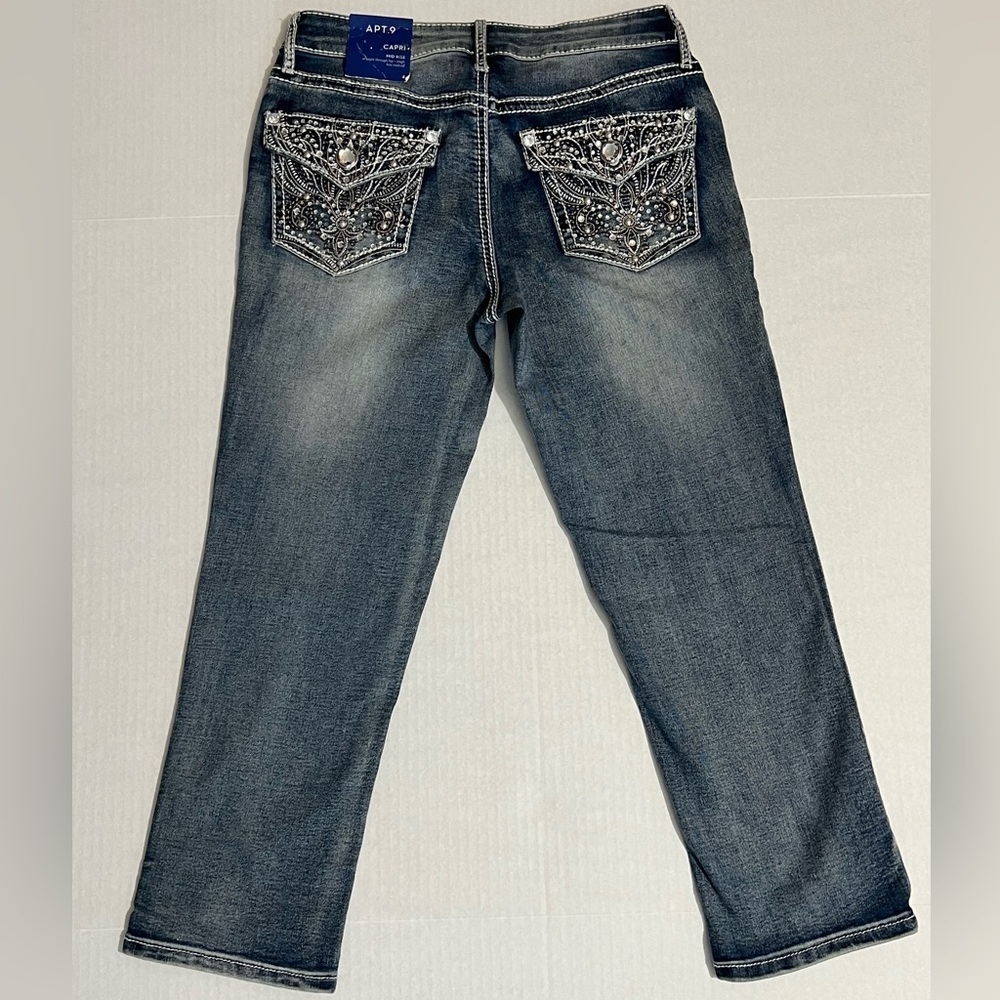 Apt. 9 - Womens Rhinestone Mid-Rise Capri Jeans Sz. 4